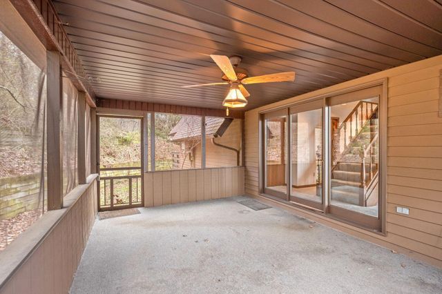 1445 Londondale, Newark, OH 43055