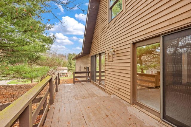 1445 Londondale, Newark, OH 43055