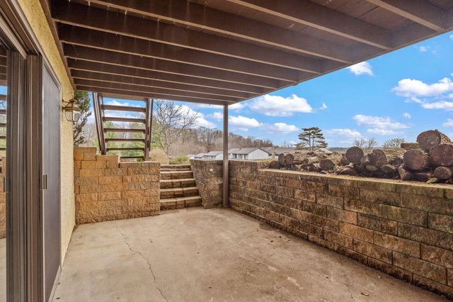 1445 Londondale, Newark, OH 43055