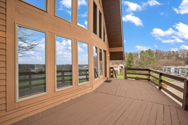 1445 Londondale, Newark, OH 43055