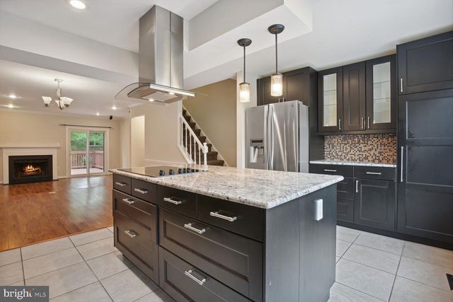 7782 MARSHALL HEIGHTS CT, Falls Church, VA 22043