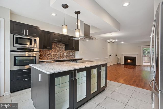 7782 MARSHALL HEIGHTS CT, Falls Church, VA 22043