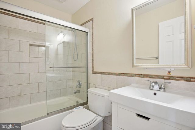 7782 MARSHALL HEIGHTS CT, Falls Church, VA 22043