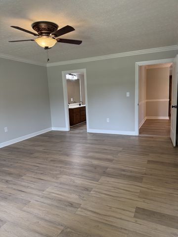 126 Simmons Ln, Shelbyville, TN 37160