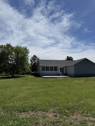 126 Simmons Ln, Shelbyville, TN 37160