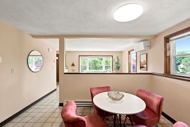 37 Mountain St 37, Woburn, MA 01801