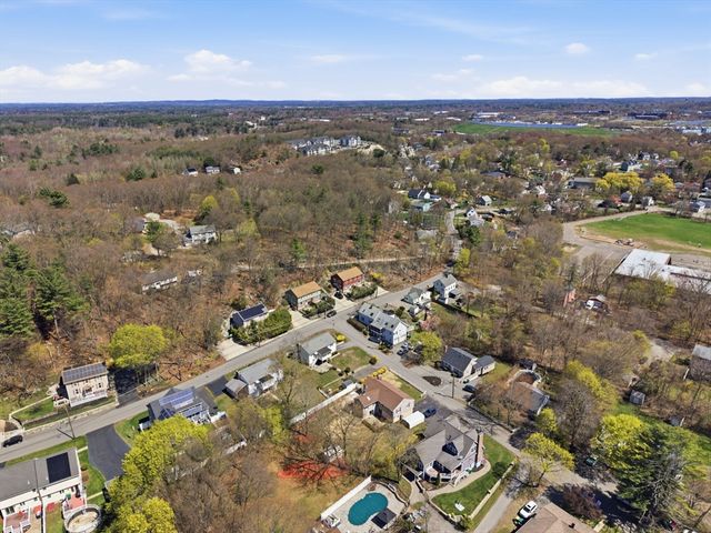 37 Mountain St 37, Woburn, MA 01801