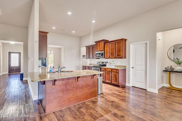 10546 Chapelwood Drive, Gulfport, MS 39503