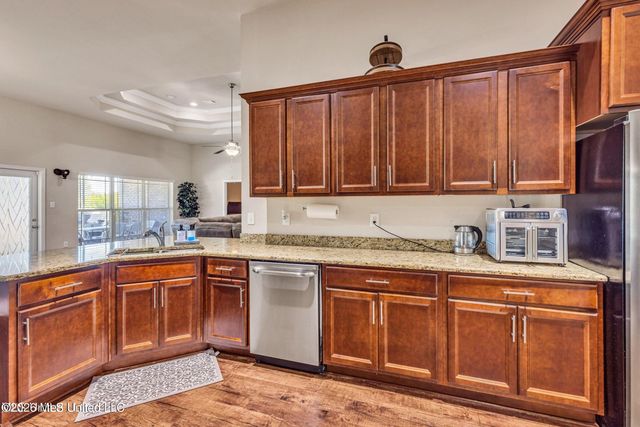 10546 Chapelwood Drive, Gulfport, MS 39503
