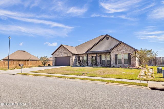 10546 Chapelwood Drive, Gulfport, MS 39503