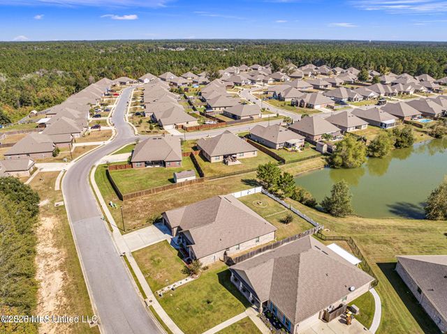 10546 Chapelwood Drive, Gulfport, MS 39503
