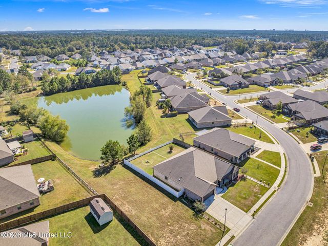 10546 Chapelwood Drive, Gulfport, MS 39503