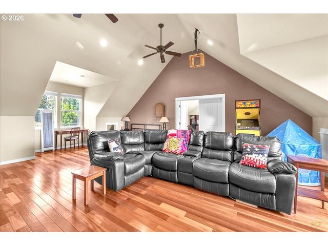 35412 Se SHADE TREE Ln, Estacada, OR 97023