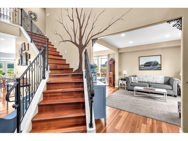 35412 Se SHADE TREE Ln, Estacada, OR 97023