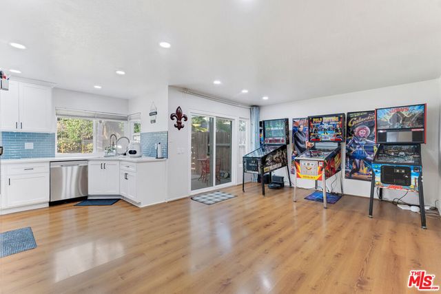 15 Oak Cliff Drive, Phillips Ranch, CA 91766