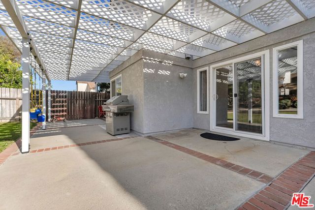 15 Oak Cliff Drive, Phillips Ranch, CA 91766