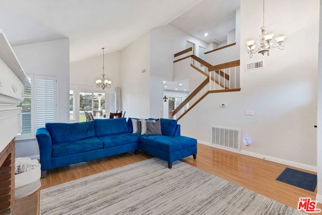 15 Oak Cliff Drive, Phillips Ranch, CA 91766