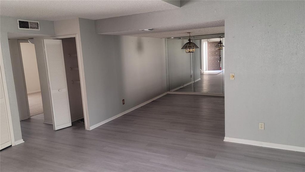 Image 2 of property listing at 4891 PURITAN CIRCLE 2322, Tampa, FL 33617