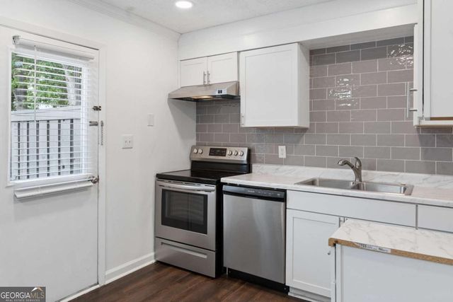 1235 Riverside Drive C8, Gainesville, GA 30501