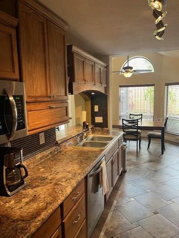 2813 AMBERLY COURT, Holiday, FL 34691