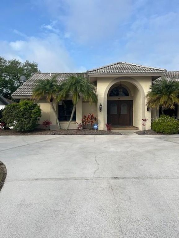 2813 AMBERLY COURT, Holiday, FL 34691