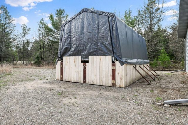 938 County Road C, Hancock, WI 54943