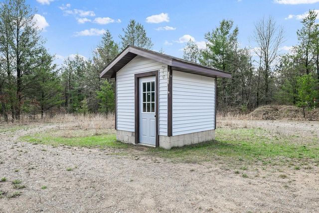 938 County Road C, Hancock, WI 54943