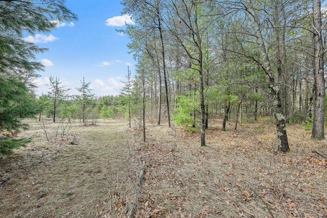 938 County Road C, Hancock, WI 54943