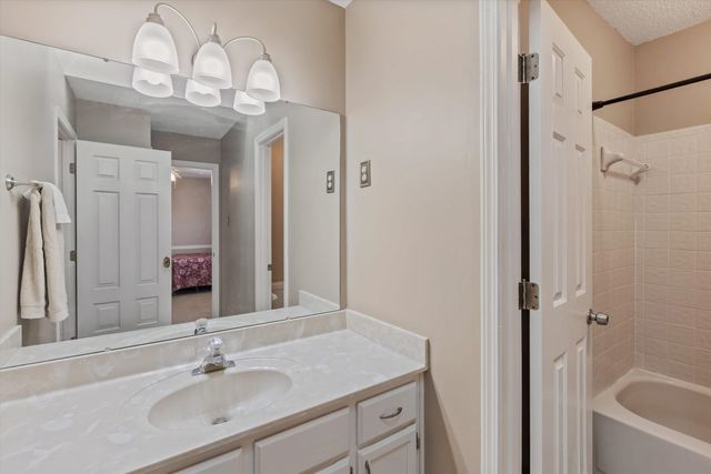 3816 ALTRURIA RD, Bartlett, TN 38135