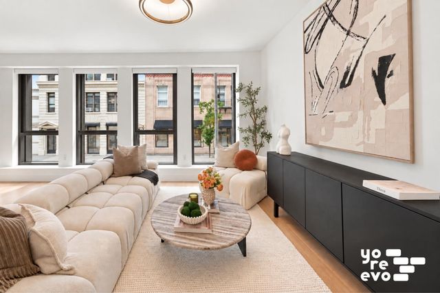 142 W 19th St Apt 2, New York City, NY 10011