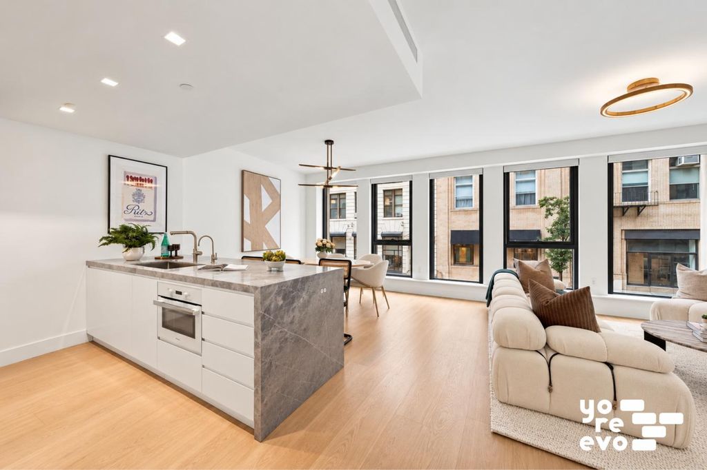 142 W 19th St Apt 2, New York City, NY 10011