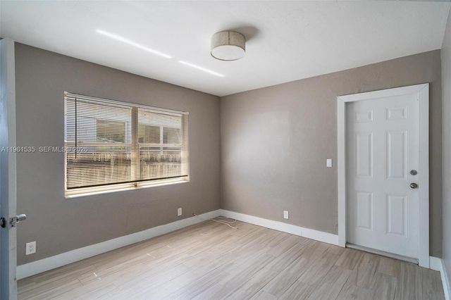 551 NE 67th St, Miami, FL 33138