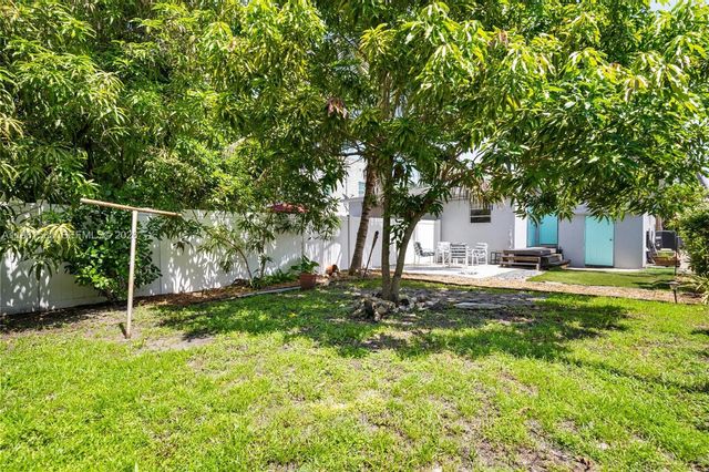 551 NE 67th St, Miami, FL 33138