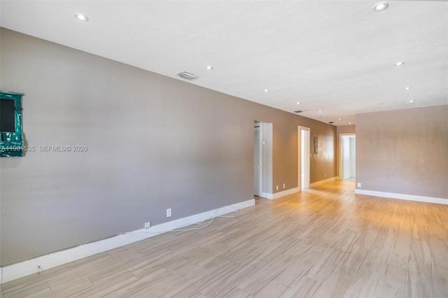 551 NE 67th St, Miami, FL 33138