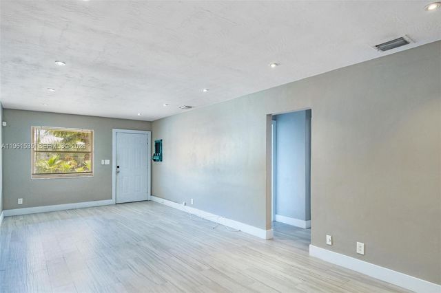 551 NE 67th St, Miami, FL 33138