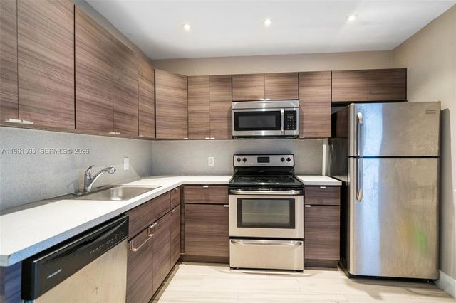 551 NE 67th St, Miami, FL 33138