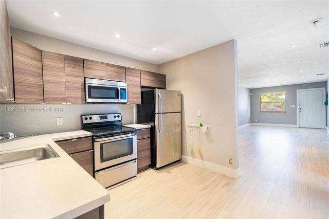 551 NE 67th St, Miami, FL 33138