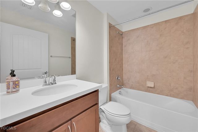 6612 Ensor CT, Fort Myers, FL 33966