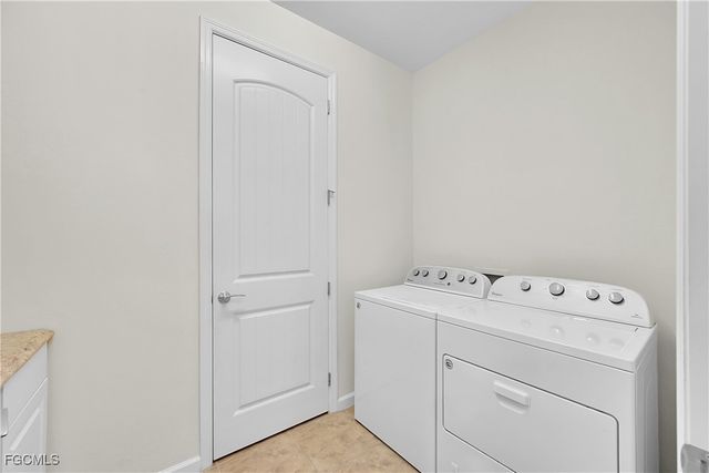 6612 Ensor CT, Fort Myers, FL 33966