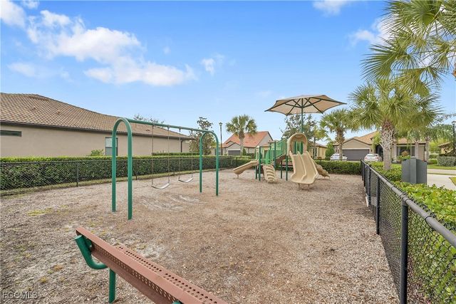 6612 Ensor CT, Fort Myers, FL 33966