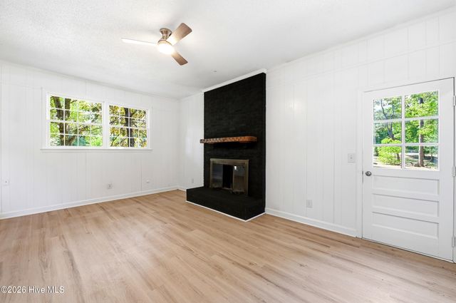 6803 Myrtle Grove Road, Wilmington, NC 28409