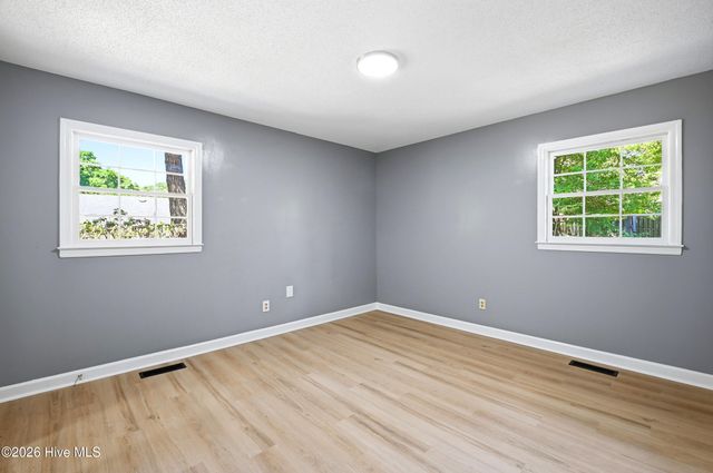 6803 Myrtle Grove Road, Wilmington, NC 28409