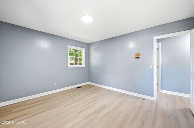 6803 Myrtle Grove Road, Wilmington, NC 28409