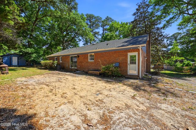 6803 Myrtle Grove Road, Wilmington, NC 28409