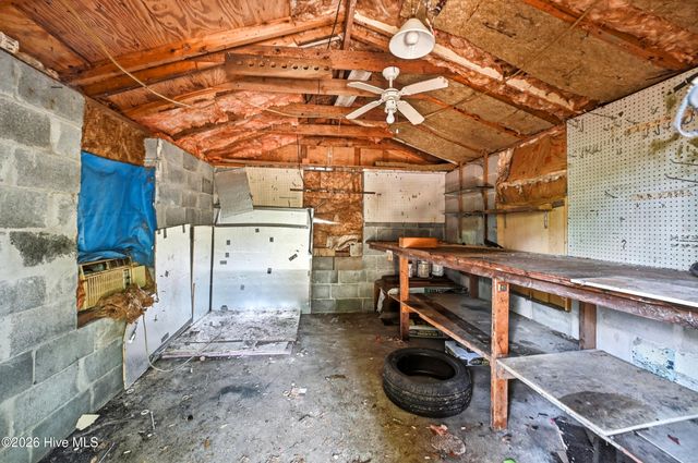 6803 Myrtle Grove Road, Wilmington, NC 28409