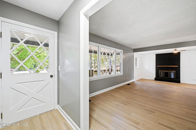 6803 Myrtle Grove Road, Wilmington, NC 28409