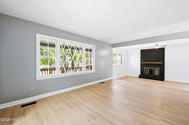6803 Myrtle Grove Road, Wilmington, NC 28409