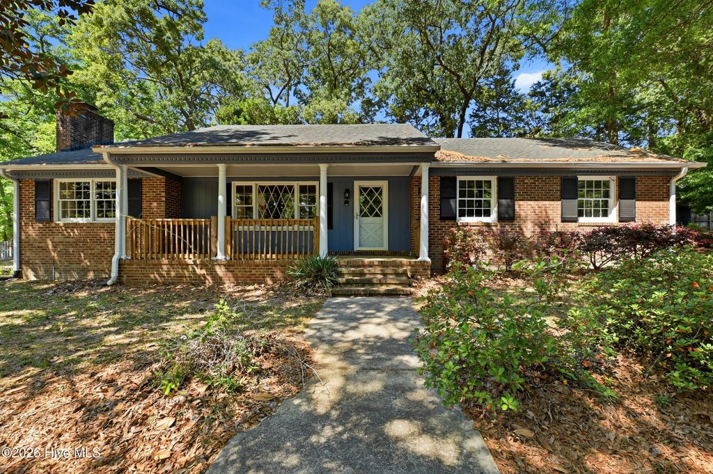 6803 Myrtle Grove Road, Wilmington, NC 28409