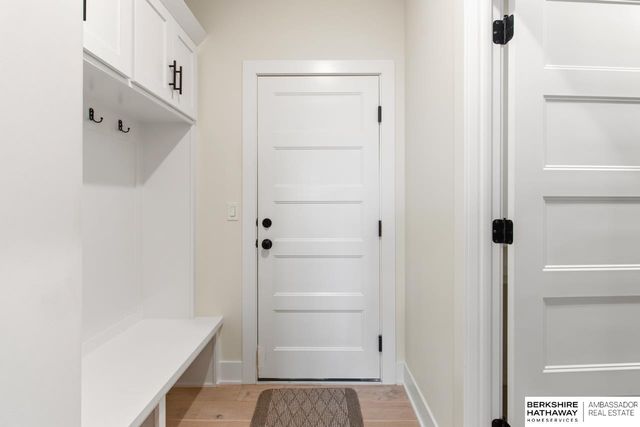 5727 N 208 Street, Omaha, NE 68022