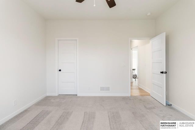 5727 N 208 Street, Omaha, NE 68022